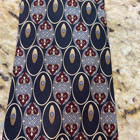 Beautiful Designer Oscar de la Renta Silk Tie Necktie Neck Tie - Picture 5 of 7